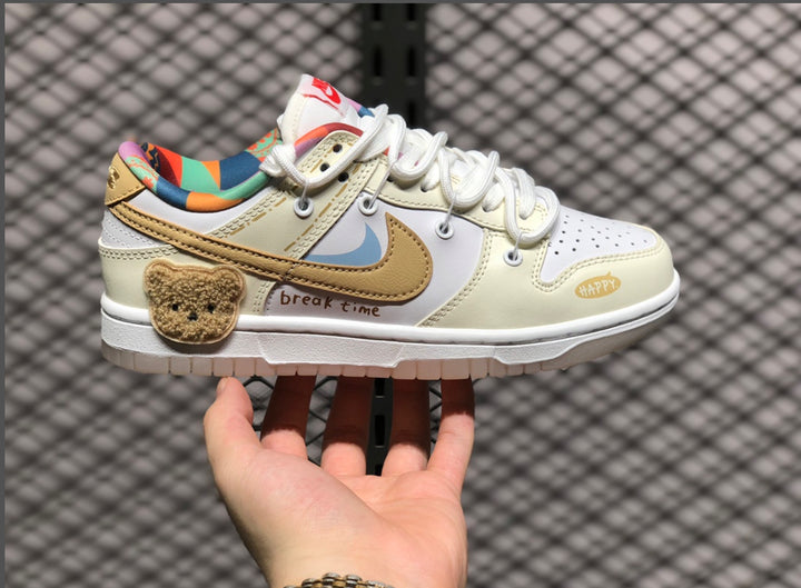 Nike dunk low cream